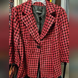 EUC Lane Bryant Red and Black Houndstooth Blazer